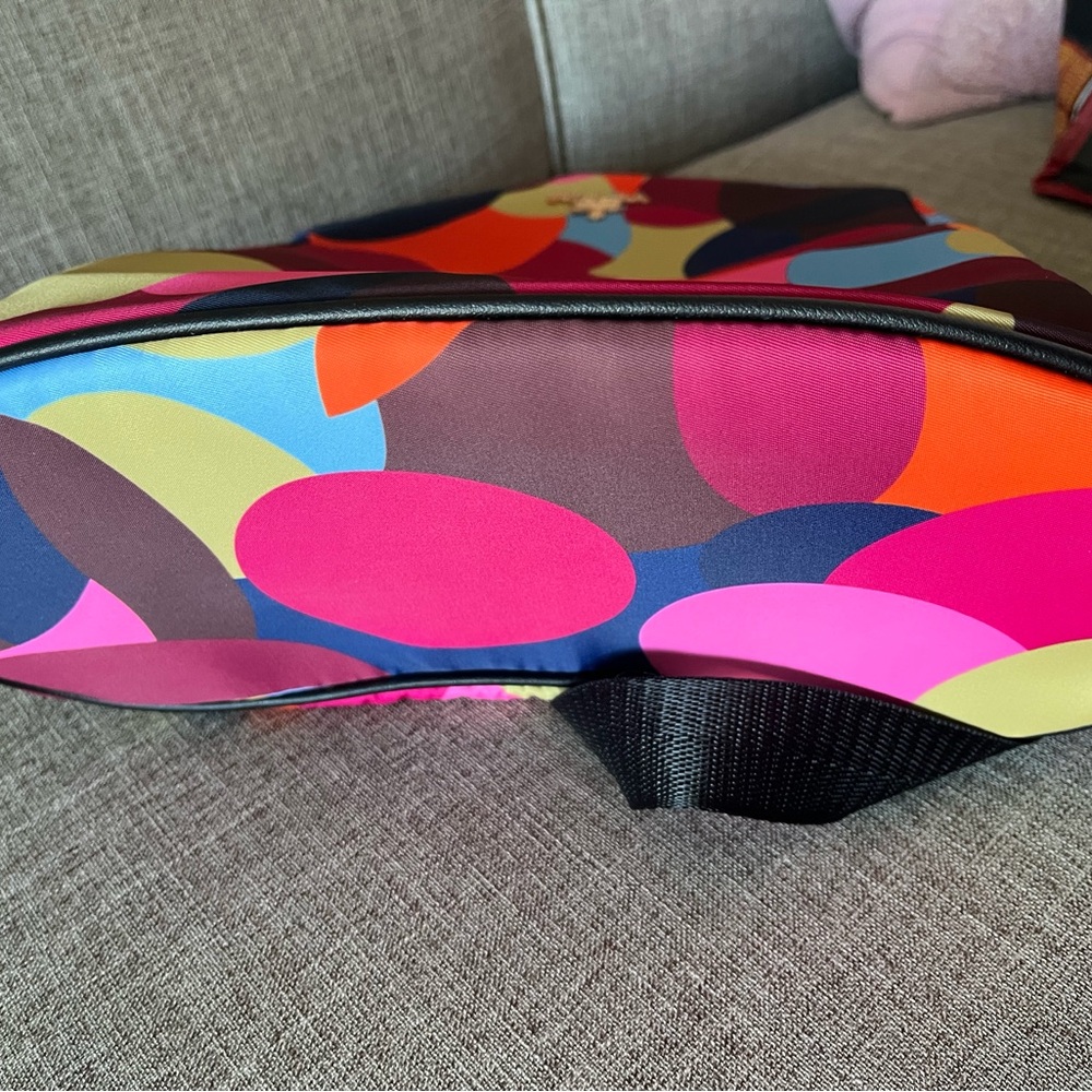 Multicolor POABA Geometric Backpack - Picture 3 of 8